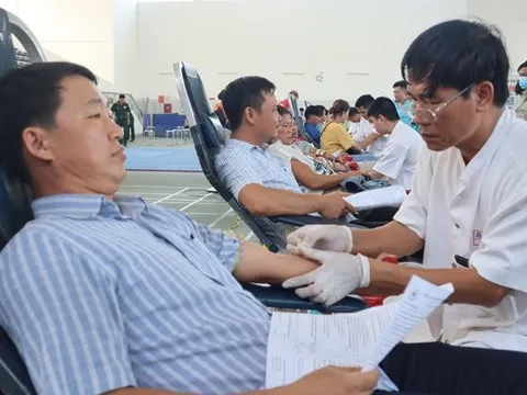 Huế: Hơn 300 người hiến máu tình nguyện tại Phong Điền