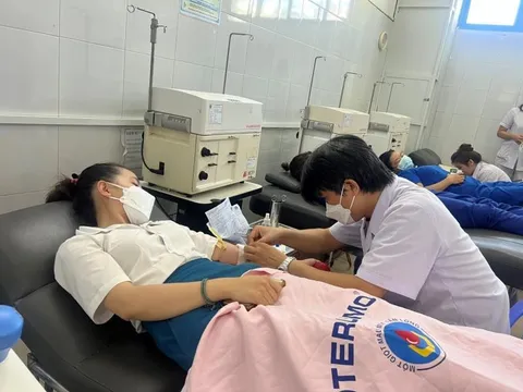 Hơn 210 đoàn viên công đoàn Bệnh viện Đà Nẵng tham gia hiến máu tình nguyện