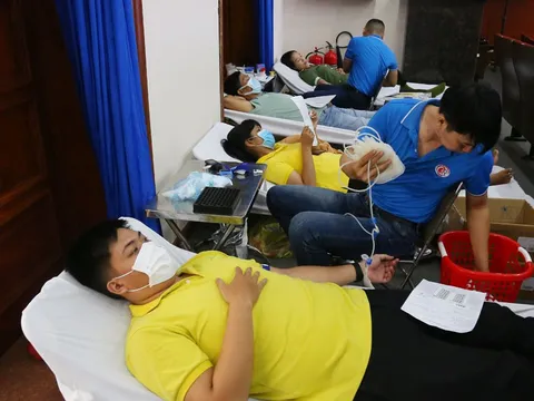 Công an tỉnh Bình Dương tổ chức hiến máu tình nguyện