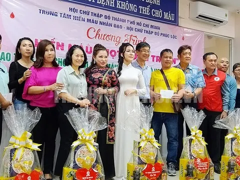 Chương trình hiến máu "Giọt hồng tri ân"
