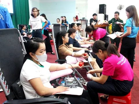 Bắc Kạn: Hơn 400 người tham gia hiến máu tình nguyện