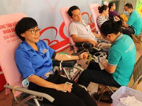 Lan tỏa chương trình hiến máu "Một giọt máu - triệu tấm lòng"