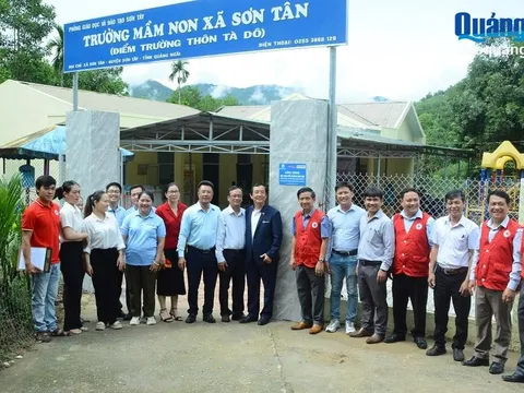 Quảng Ngãi: Bàn giao công trình sửa chữa điểm Trường mầm non xã Sơn Tân