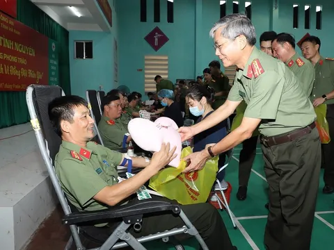 Công an Hà Nam: Hàng trăm CBCS tham gia hiến máu tình nguyện