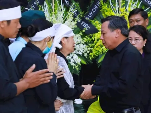 Hà Nội tạm dừng các hoạt động vui chơi, giải trí để tưởng niệm nạn nhân vụ cháy