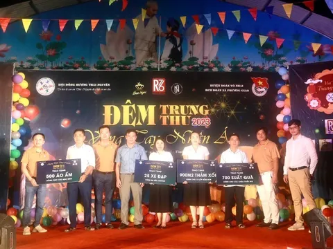 Thái Nguyên: Đêm Trung Thu Vòng tay nhân ái dành cho các em nhỏ khó khăn ở Võ Nhai