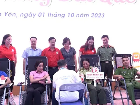 Trên 600 tình nguyện viên tham gia Chương trình hiến máu tình nguyện "Giọt hồng đất quế"