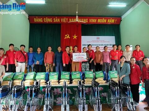 Quảng Ngãi đẩy mạnh tổ chức các hoạt động thuộc chương trình "An toàn cho ngư dân nghèo, khó khăn"