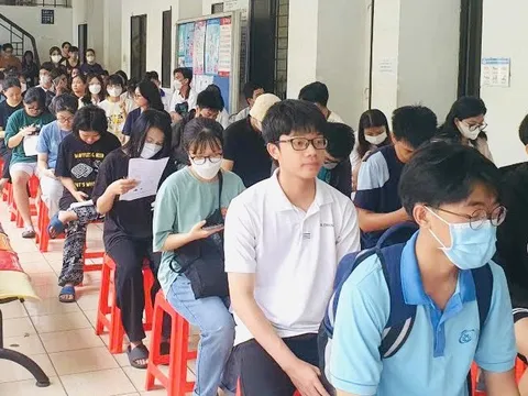 Vận động nhiều sinh viên tham gia hiến máu tình nguyện