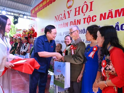 Chủ tịch Quốc hội dự Ngày hội Đại đoàn kết toàn dân tộc tại Đà Nẵng