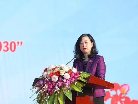 Bộ trưởng Y tế Đào Hồng Lan: Mỗi người hãy cùng góp sức vào công cuộc chấm dứt bệnh AIDS