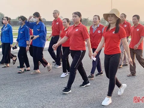 Người dân Hà Tĩnh tích cực hưởng ứng chiến dịch “Triệu bước chân nhân ái”