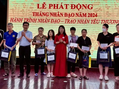 Hoàn Kiếm: Phát động Tháng nhân đạo năm 2024