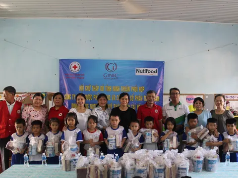 Hội Chữ thập đỏ Ninh Thuận trao gửi yêu thương