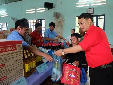 Phiên chợ Nhân đạo ở vùng cao Quảng Ngãi