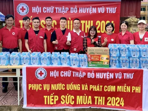 Thái Bình: Hội Chữ thập đỏ Vũ Thư tiếp sức mùa thi năm 2024
