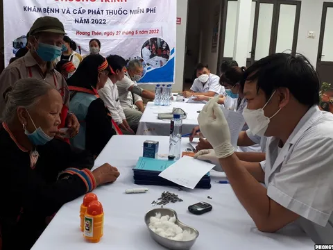 1.000 người người dân được khám bệnh, phát thuốc miễn phí