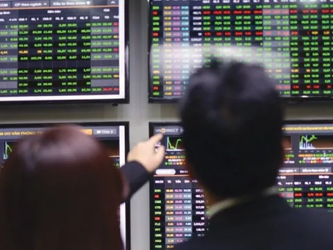 Mỹ tăng lãi xuất, kinh tế toàn cầu sẽ bị tác động ra sao?