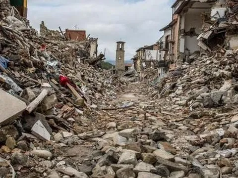  Ít nhất 250 người thiệt mạng trong vụ động đất tại biên giới Afghanistan-Pakistan