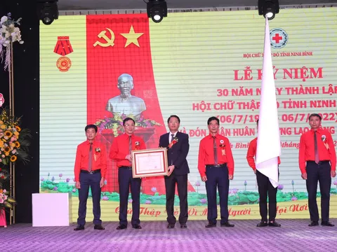 Hội CTĐ Ninh Bình: Kỷ niệm 30 thành lập và đón nhận Huân chương Lao động hạng Nhất