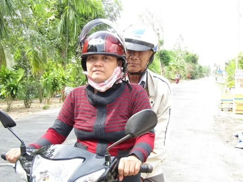 Tấm lòng lương thiện của những đôi vợ chồng “bồ tát”