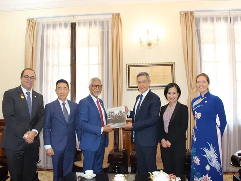 Hiệp hội Chữ thập đỏ - Trăng lưỡi liềm đỏ quốc tế làm việc với Bộ Ngoại giao
