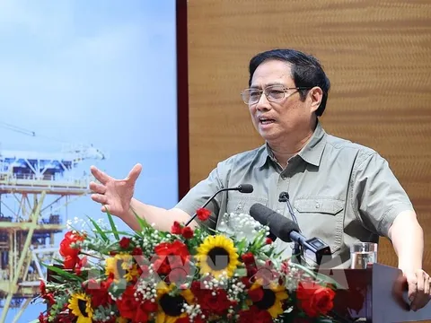 Thủ tướng: Không được để thiếu năng lượng cho xây dựng, bảo vệ Tổ quốc