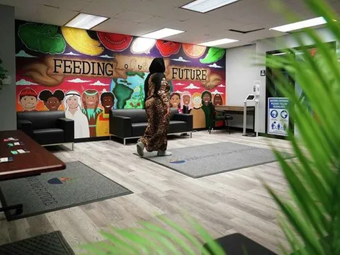 Mỹ truy tố 47 người biển thủ 250 triệu USD cứu trợ Covid