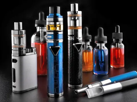 Rủi ro và hậu quả khôn lường khi học sinh thử thuốc lá điện tử