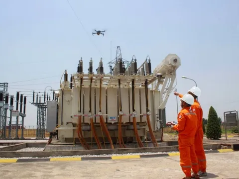 Điện lực Miền Bắc đảm bảo vận hành hệ thống điện ổn định mùa nắng nóng 2023