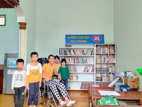 Nghị lực phi thường của cô gái 'xương thủy tinh'