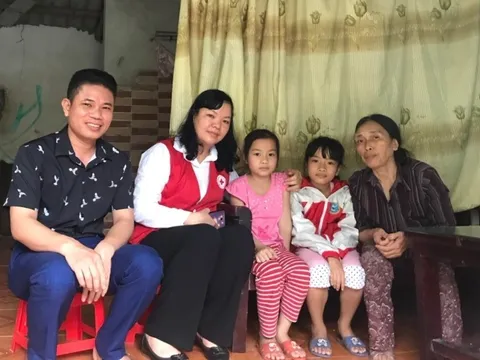 Em Lại Thị Mai Quỳnh mong được đi học