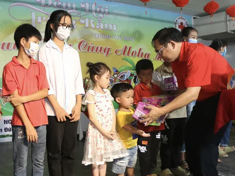 Phú Thọ: Đem Tết Trung thu đến với trẻ em