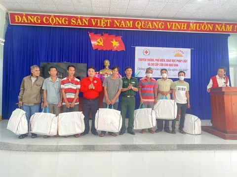 Quảng Ngãi: Truyền thông Sơ cấp cứu và phổ biến pháp luật cho ngư dân năm 2022