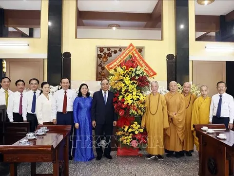 Chủ tịch nước chúc mừng chức sắc Giáo hội Phật giáo Việt Nam tại TP. Hồ Chí Minh