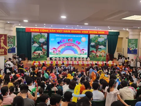 Vui Tết thiếu nhi tại Trường Đại học Kinh doanh và Công nghệ Hà Nội