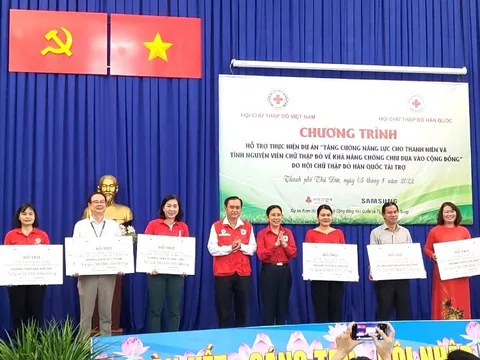 Triển khai các hoạt động hỗ trợ thanh niên và tình nguyện viên Chữ thập đỏ trong trường học