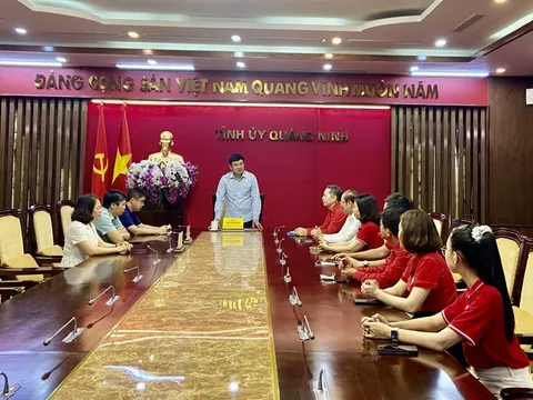 Gặp mặt đoàn đại biểu Hội Chữ thập đỏ tỉnh Quảng Ninh dự Đại hội toàn quốc Hội Chữ thập đỏ Việt Nam lần thứ XI