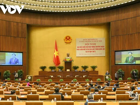 Khai mạc hội nghị đại biểu Quốc hội chuyên trách, thảo luận 6 dự án luật