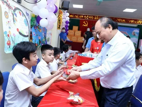 Chủ tịch nước Nguyễn Xuân Phúc gửi thư tới các cháu thiếu niên, nhi đồng nhân dịp Tết Trung thu 2022