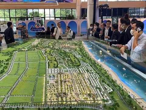 Huy động nguồn lực phát triển bất động sản nhà ở và khu công nghiệp