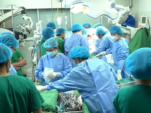 Cô gái 25 tuổi chết não hiến tạng cứu sống 6 người