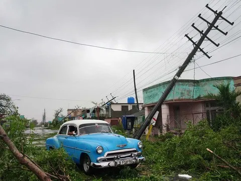 Hàng triệu người tại Florida được lệnh sơ tán trước khi bão Ian đổ bộ