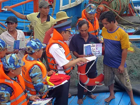 Có bao nhiêu nguyên tắc tổ chức và hoạt động của Cảnh sát biển Việt Nam?