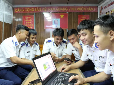 Nội dung phối hợp hoạt động giữa Cảnh sát biển Việt Nam với cơ quan, tổ chức, lực lượng chức năng được quy định như thế nào?