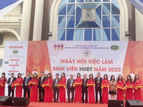 Gần 7.000 cơ hội việc làm cho sinh viên Đại học Kinh doanh và Công nghệ Hà Nội