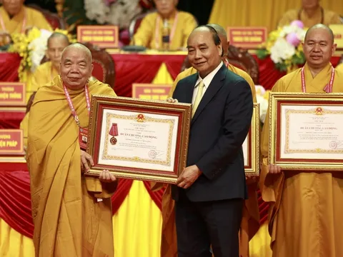 Chủ tịch nước dự Lễ khai mạc Đại hội Phật giáo toàn quốc lần thứ IX