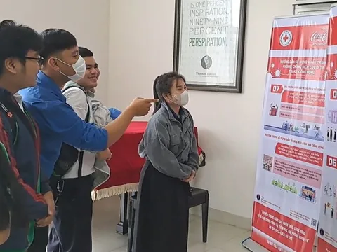 Nâng cao nhận thức về vắc - xin phòng Covid-19 tới hơn 300 sinh viên Đại học Đông Á Đà Nẵng