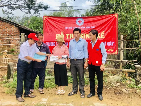 Bình Định: Hỗ trợ sinh kế “An toàn cho ngư dân nghèo, khó khăn”