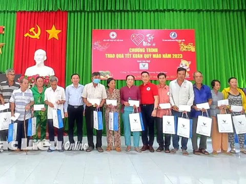 Trung ương Hội Chữ thập đỏ Việt Nam tặng quà “Tết Nhân ái” 2023 tại Bạc Liêu
